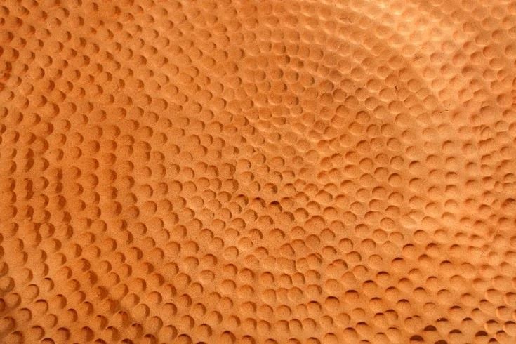 Tavoli: Handgearbeiteter Couchtisch, Kupfer – Nuovo e nell'imballaggio originale da Winterthur venduto da aredo 5