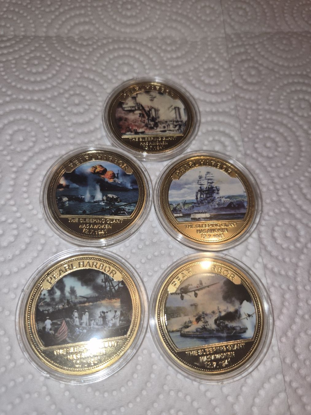 Tutti le monete: Lots de 5 Pièces commémoratives Pearl Harbor – Nuovo (secondo la descrizione) da Senèdes venduto da hen_fw8b