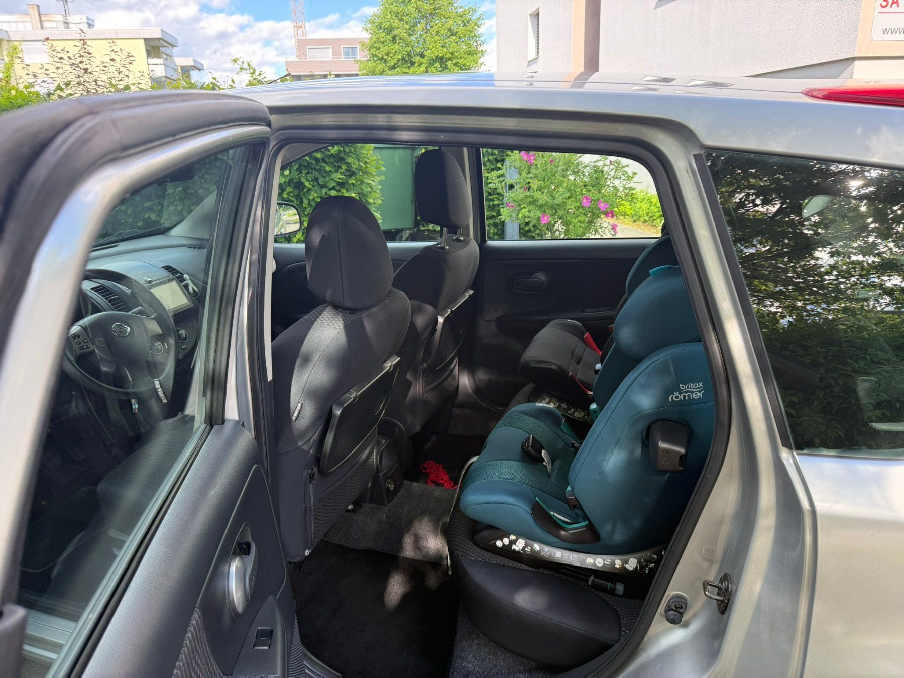 Nissan Automobili: Nissan Note 1.6 Benzin 110ps 172000km – Usato da Rotkreuz venduto da Neutroks 8