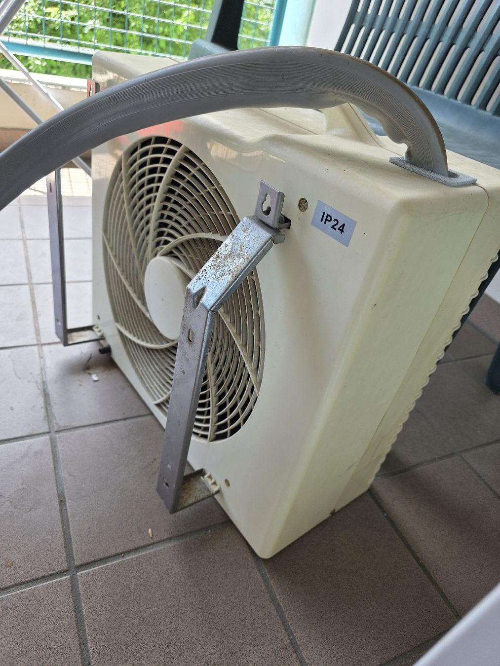 Novamatic Climatiseurs: klima Novomatic Cl 990 – Défectueux à Cadenazzo par NathanaelLara 2