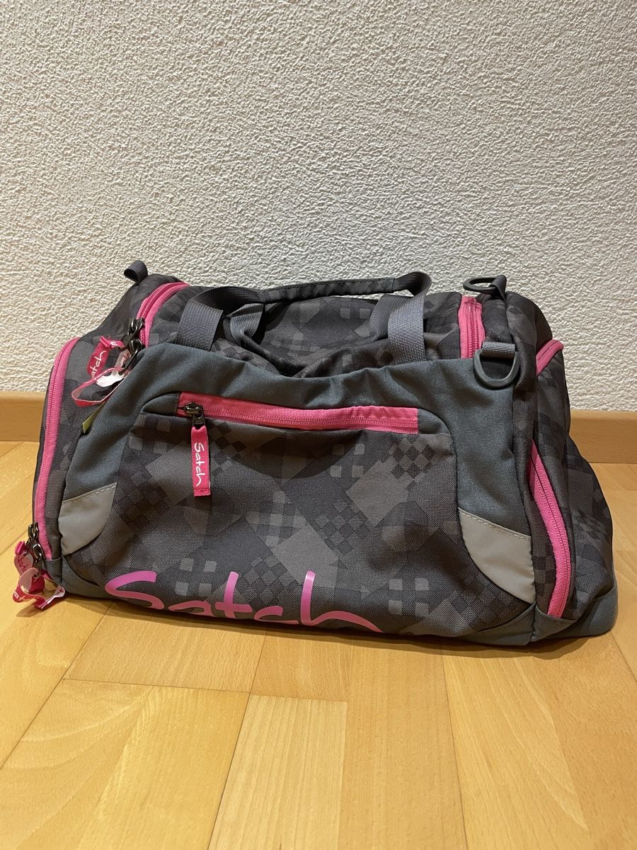 Satch Borse da donna: Satch Sporttasche – Usato da Rorschach venduto da _.sabrina.r._