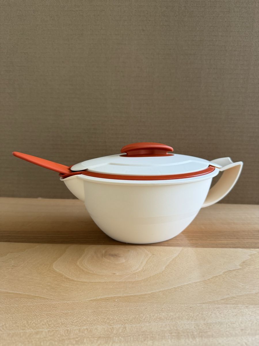 Tupperware Contenitori & Simili: Tupperware Sauciere Top-Service Schüssel mit Deckel + Löffel – Nuovo e nell'imballaggio originale da Mettmenstetten venduto da _4_YOU_