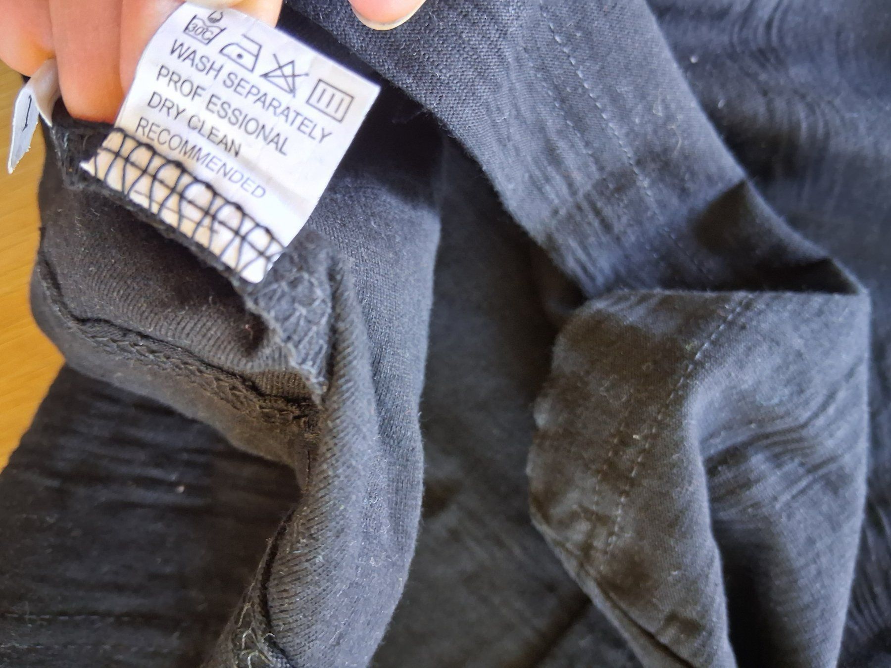 Maglioni & Felpe: Rocker Langarmshirt XL/XXL – Nuovo e nell'imballaggio originale da Lengnau AG venduto da Nathi88 8