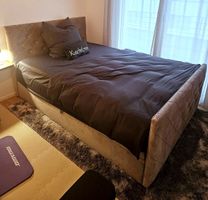 Bett mit Strass Steine