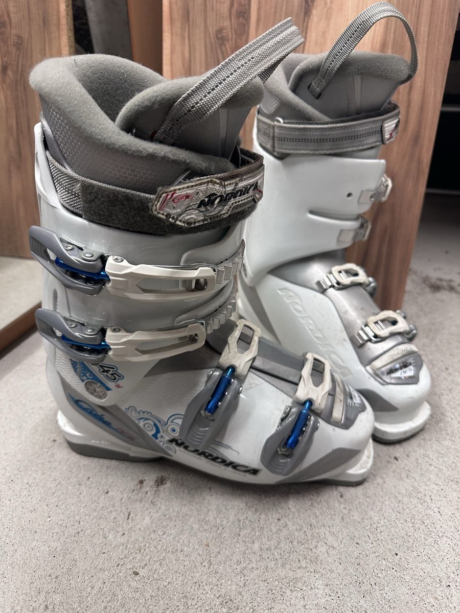 Scarpe da donna: Ski Schuhe – Usato da Neuendorf venduto da H_Tech