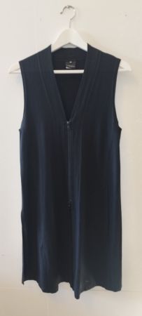 Lange schwarze Sommer-Weste von Eva Kyburz , Grösse S/M