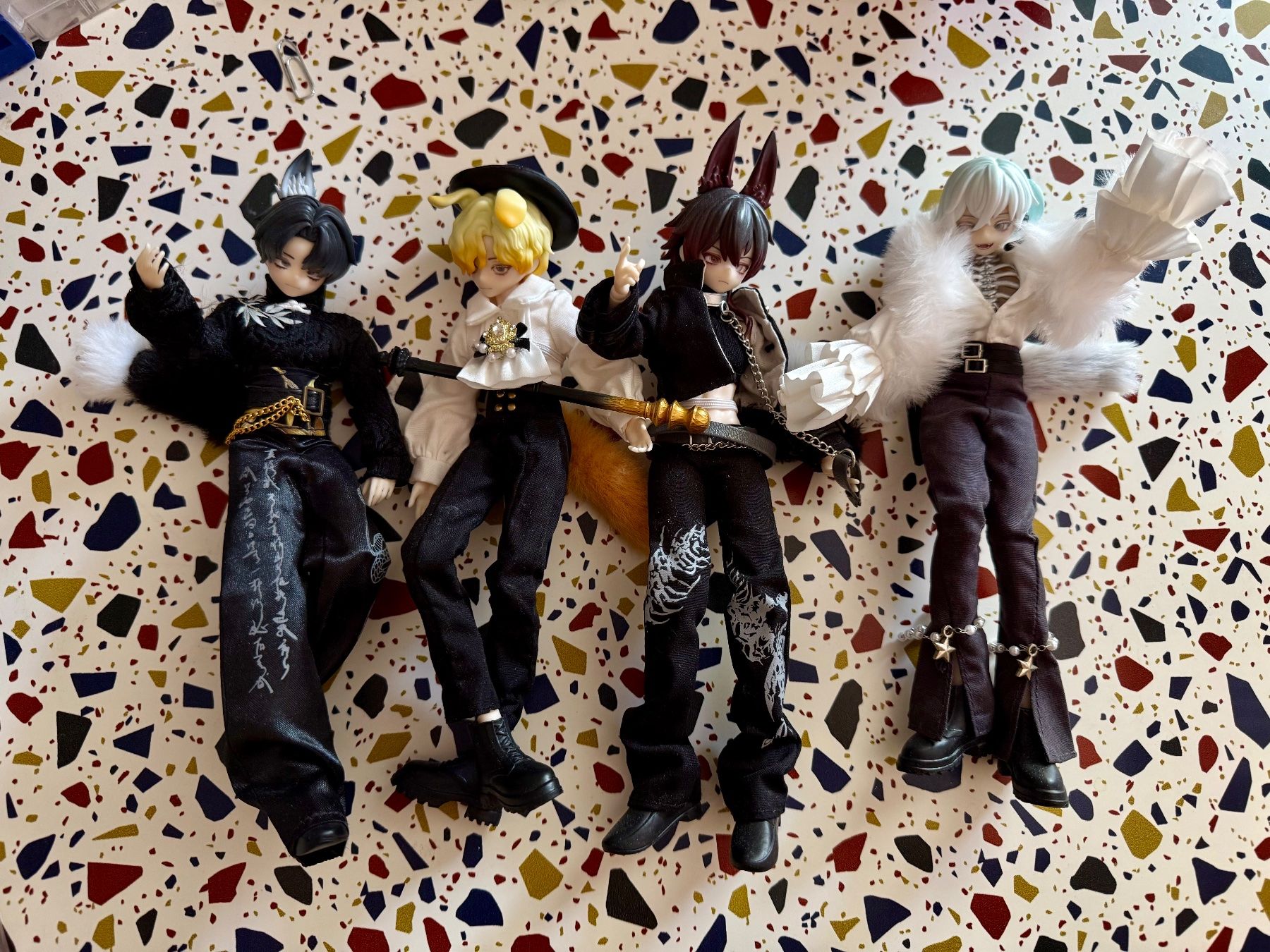 Materiale per modellare: Blindbox the past in sicily, puppets – Usato da Winterthur venduto da Eglantine