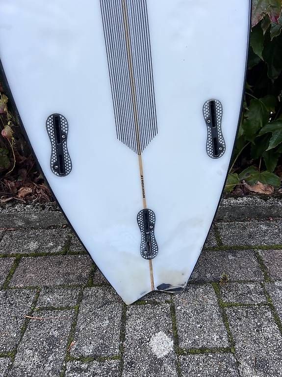 Core Tavole da surf e di nuoto: Kiteboard Core Ripper 4 in 5'8" 2024 – Usato da Mägenwil venduto da Simonaschatzmann 3