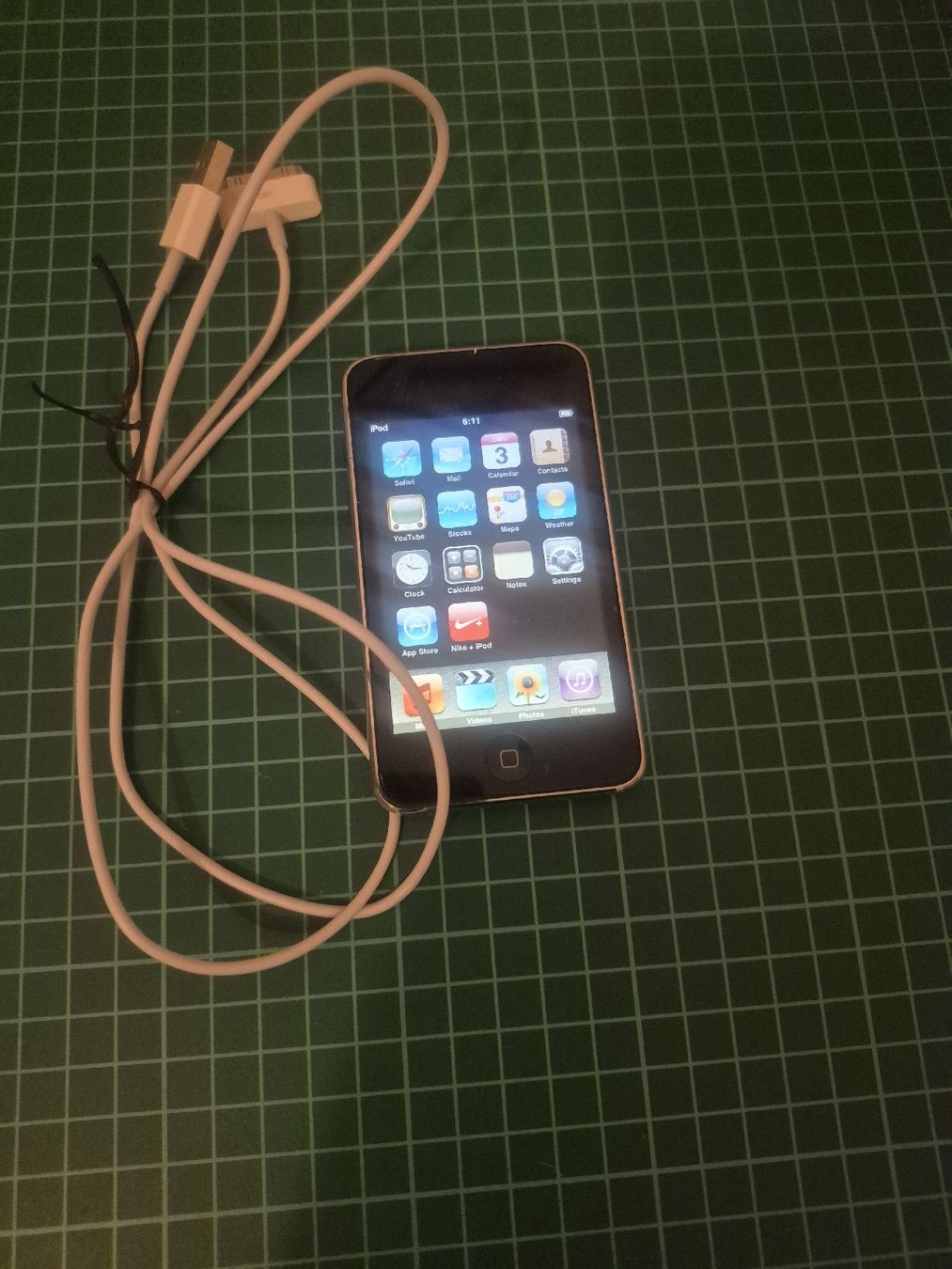 Apple Lettore multimediale portatile: iPod Touch 2 Generation 16GB - Perfect for summer! – Usato da Meyrin venduto da Retro-GZ