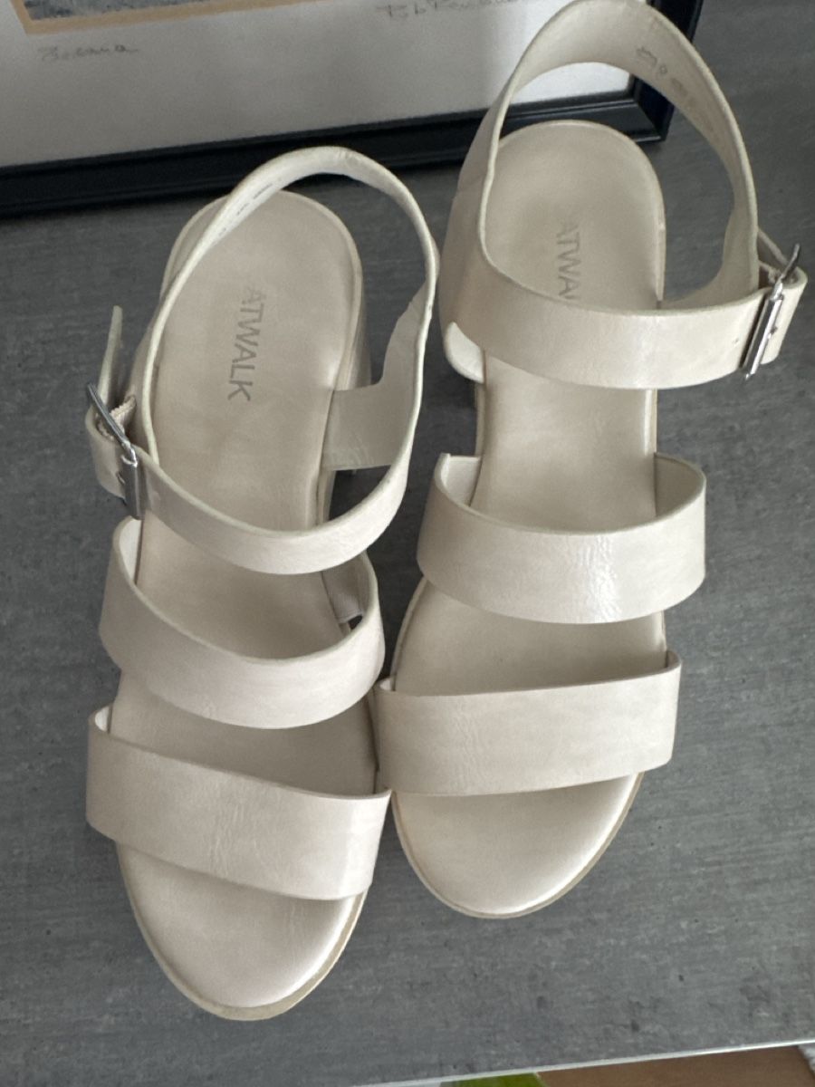 Dosenbach Chaussures femmes: Sandalen, beige – D'occasion à Uitikon Waldegg par LoriCor 2