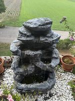 Kaskadenbrunnen in Natursteinoptik  Polyresin