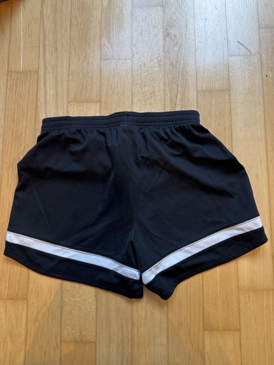 Nike Hosen: Shorts  – Neu (gemäss Beschreibung) aus Turgi von fabienne53 3