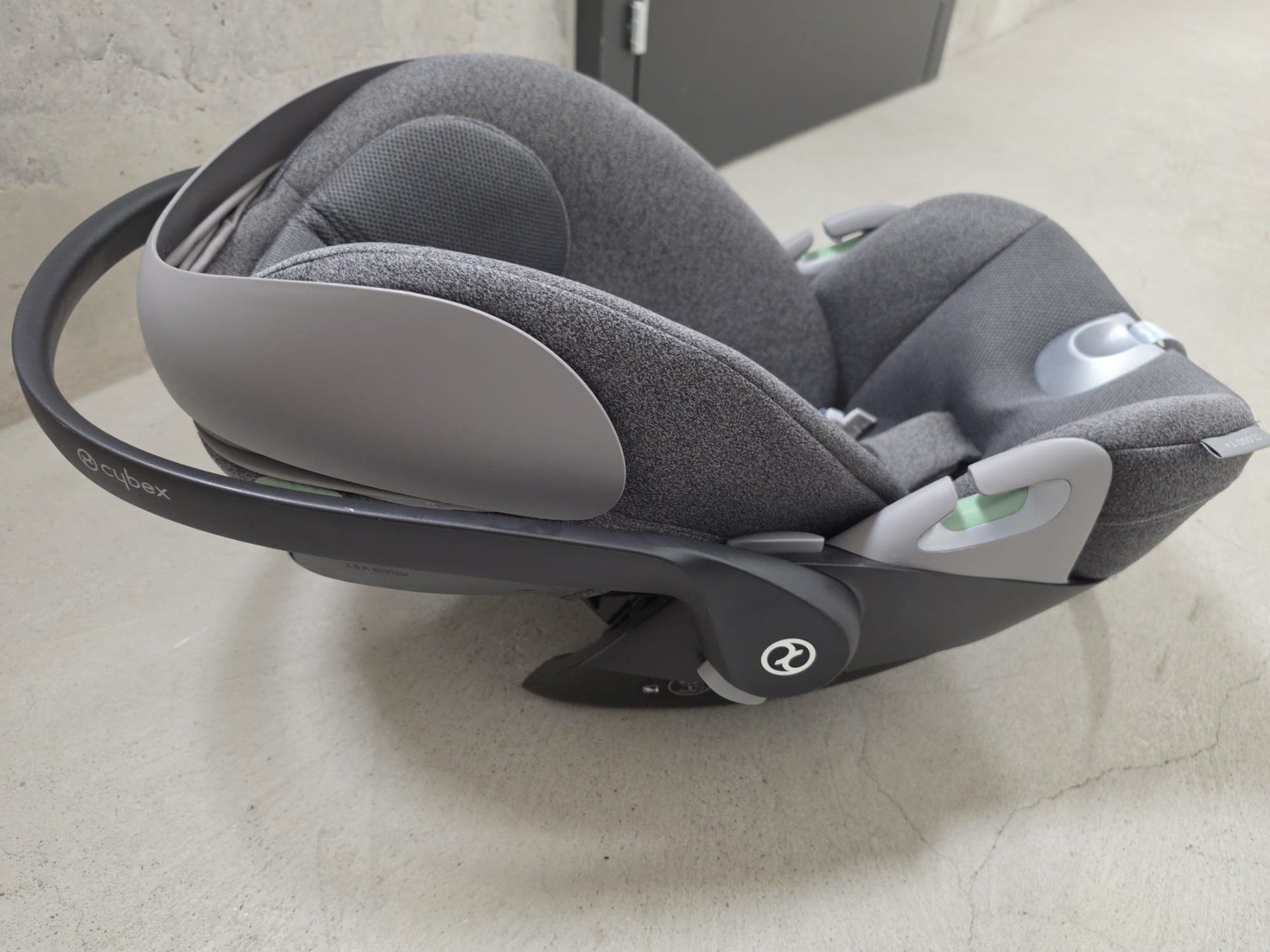 Cybex Seggiolini per auto: Cybex Cloud T i-Size Plus Babyschale – Usato da Windisch venduto da Patrick_5210 4