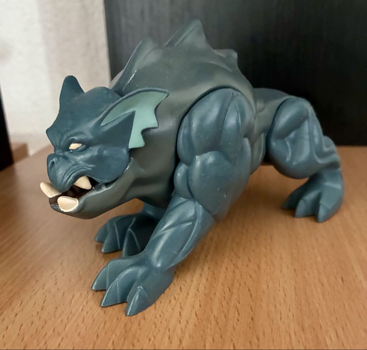 Statuette: GARGOYLES BRONX - 1995 – Usato da Sarnen venduto da m-basic