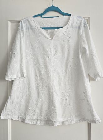 Damen Bluse Weiss bestickt Grösse L 