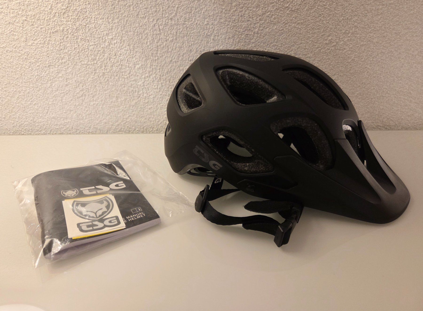 Helme: TSG Seek Solid Color Helm Unisex - satin black - Gr. S / M – Neu und originalverpackt aus Braunau von Brand-Store 5