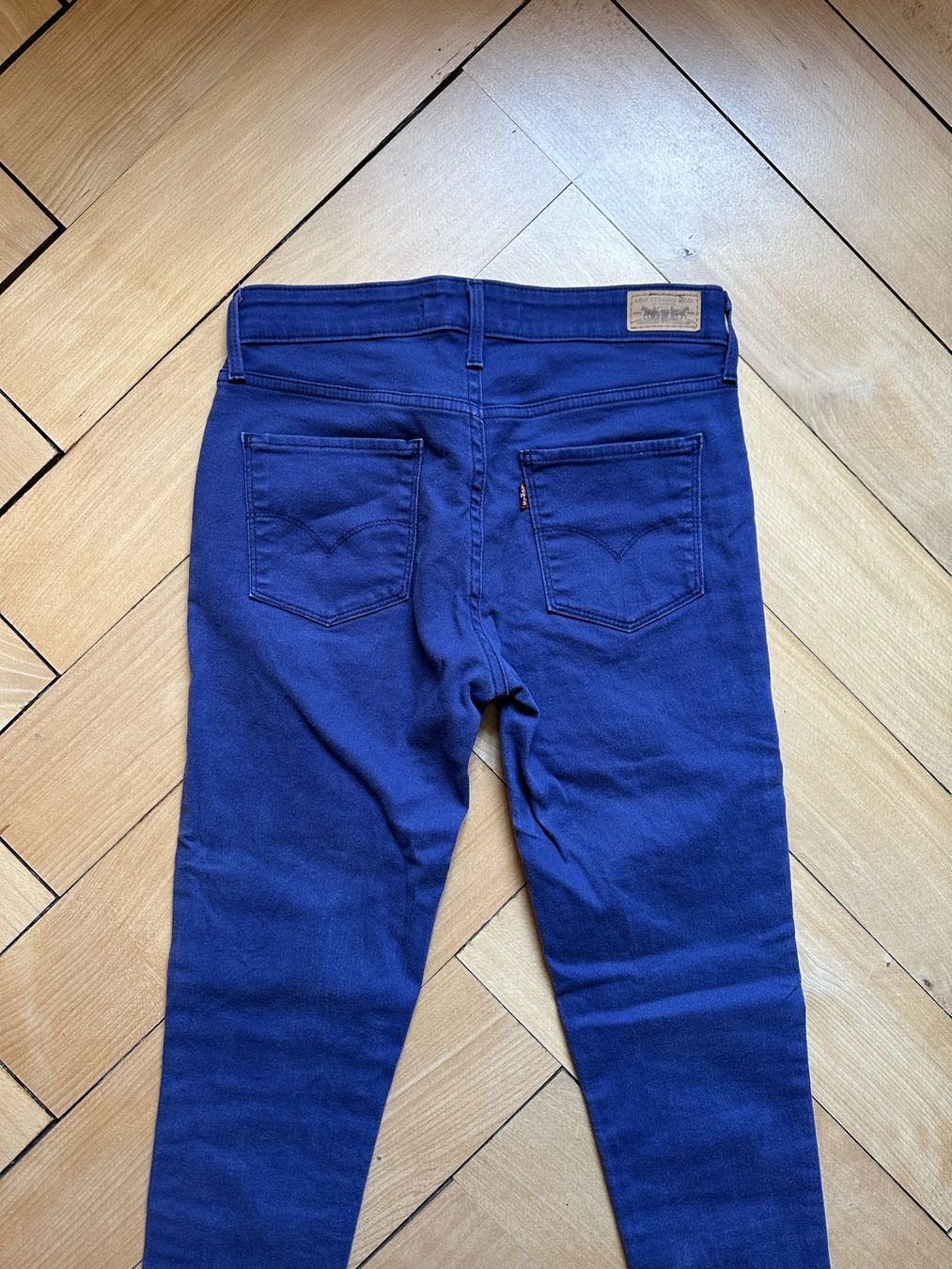 Levi's Jeans: LEVIS - Jeans Jeggings violett W26 – Usato da Zürich venduto da Diazaio 2