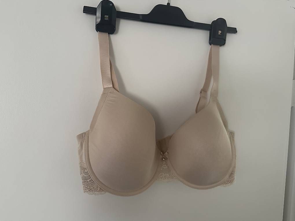 Triumph Altra biancheria intima: Qualität TRIUMPH BH. Gr. E 80 – Usato da Flawil venduto da mar_9chb 2