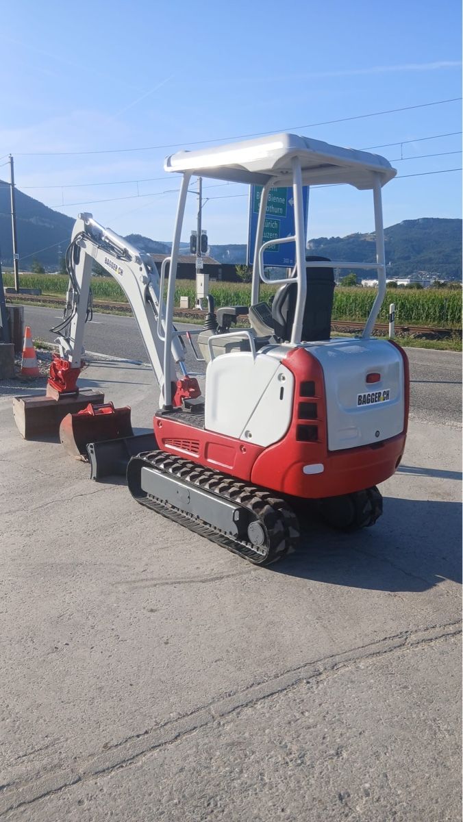 Takeuchi Bagger: Bagger 1,6 Tonnen mit Powertilt – Gebraucht aus Niederbipp von baggerch 4