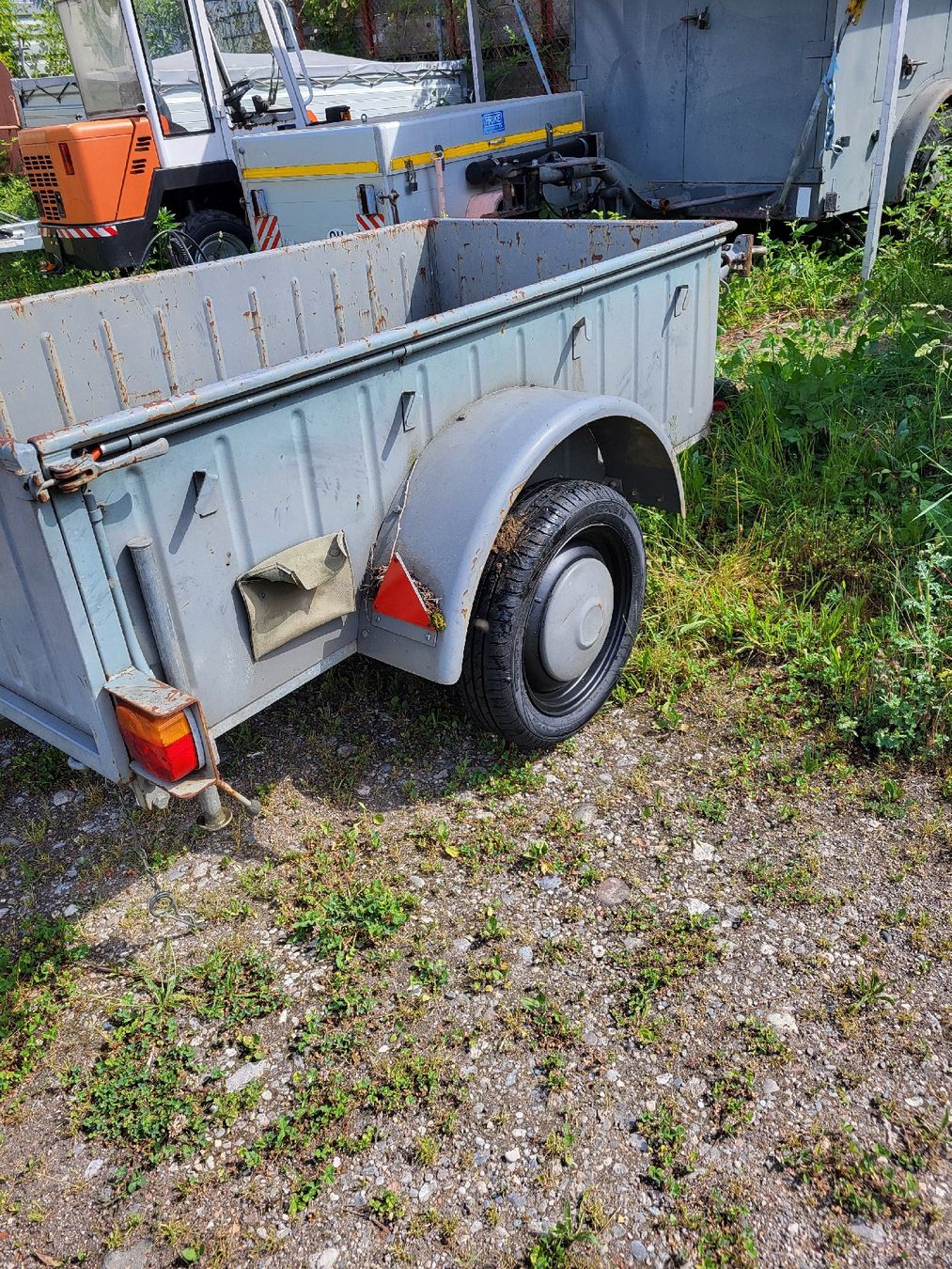 Bzs Rimorchi: Zivilschutzanhänger – Usato da Möhlin venduto da dbm67 1