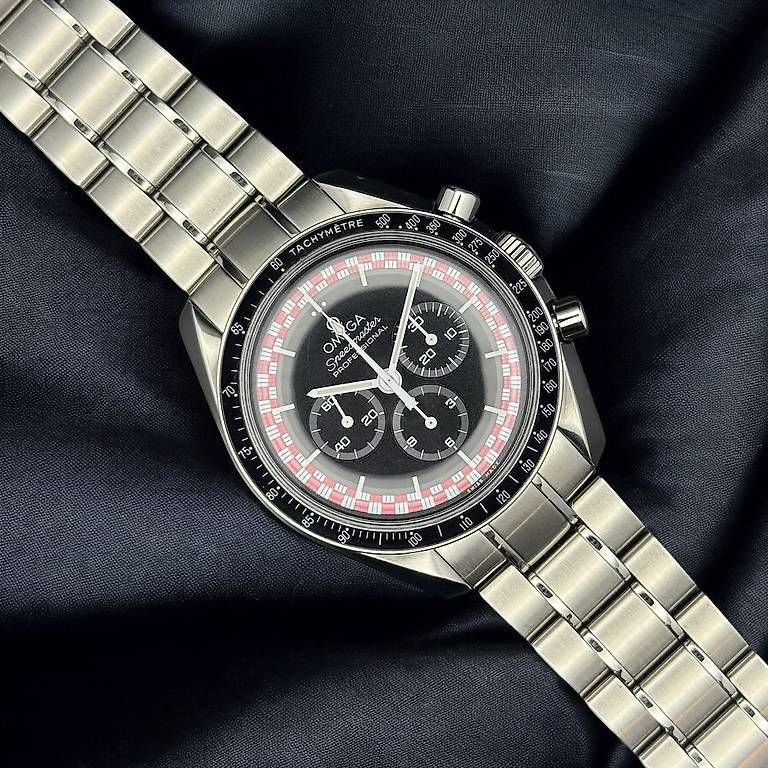 Orologi: Omega Speedmaster "Tintin" 311.30.42.30.01.004 – Usato da Genève venduto da minty.watches