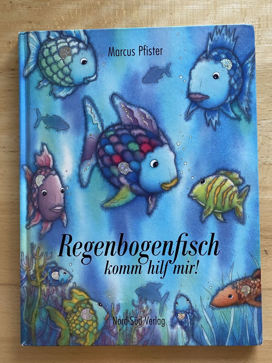 Libri: Regenbogenfisch komm hilf mir! - Marcus Pfister – Usato da Schwarzenburg venduto da Michellu