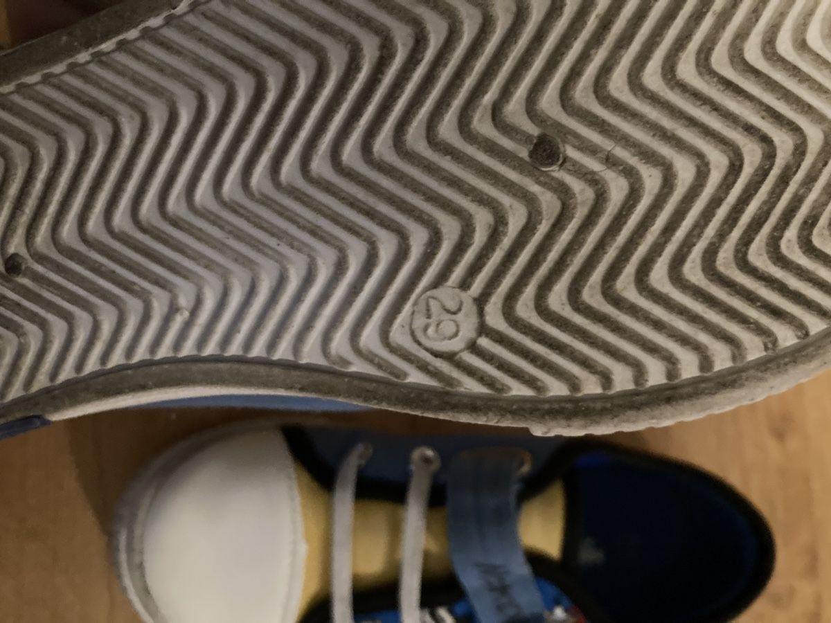 Scarpe per ragazzi: Mickey Turnschuhe Gr. 29 – Usato da Emmenbrücke venduto da JJ_89 3