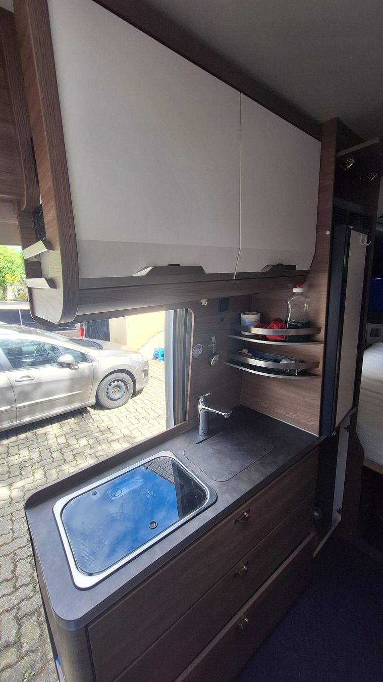 Knaus Veicoli da campeggio: Knaus BOXLIFE 630 Camper frisch ab grossem Service und MFK – Usato da Windisch venduto da Gravit 6
