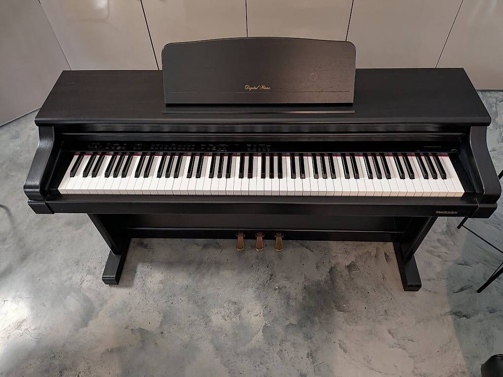 Strumenti musicali: Piano digital haut de gamme – Usato da Farvagny-le-Petit venduto da foguou 1