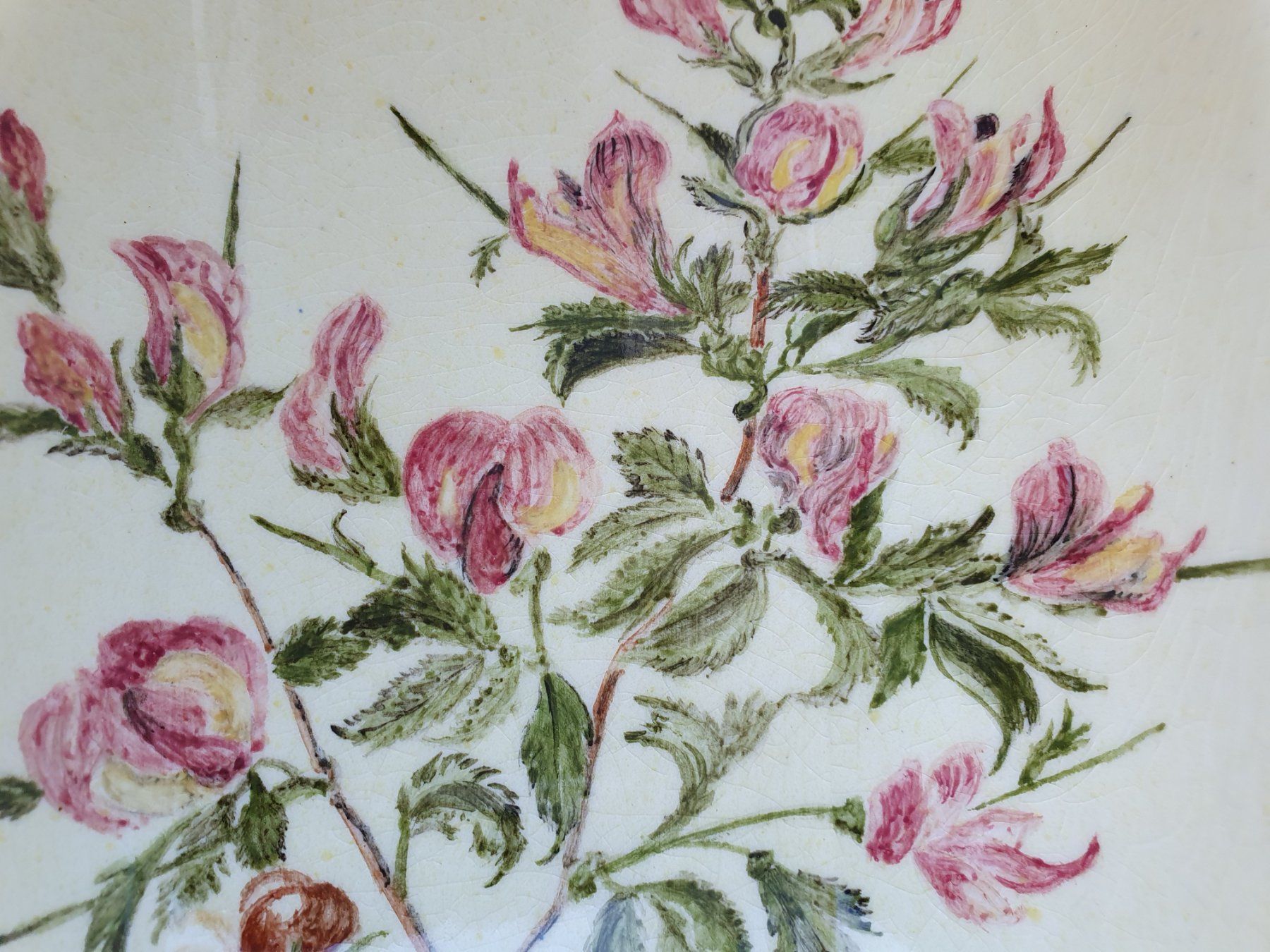 Schalen: Kleine gelbe Schale mit einem Blumenmotiv – Gebraucht aus Villnachern von RicardoMary 1