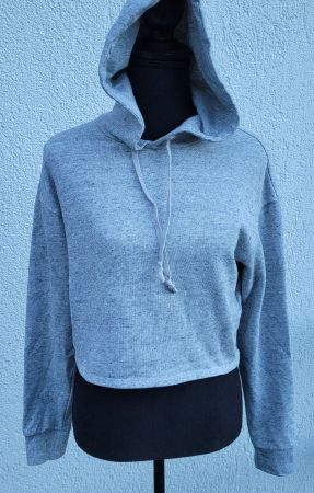 Grauer Crop Hoodie  kurzer Pulli Langarm Kapuze   Grösse XS