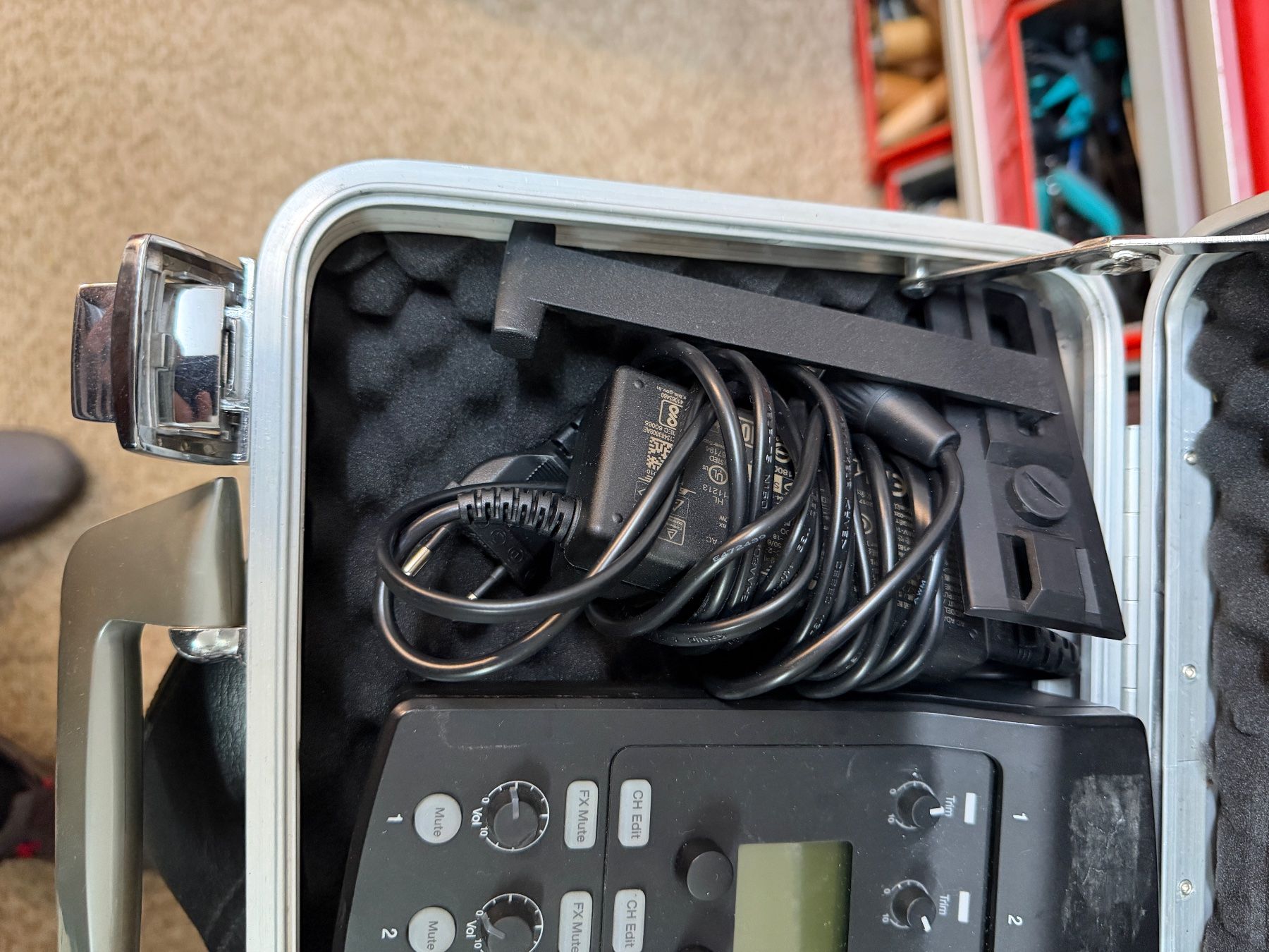 Bose Console di mixaggio: Bose ToneMatch Audio Engine Mixer mit Case - Top Zustand! – Usato da Niederhasli venduto da swissbrocki 2
