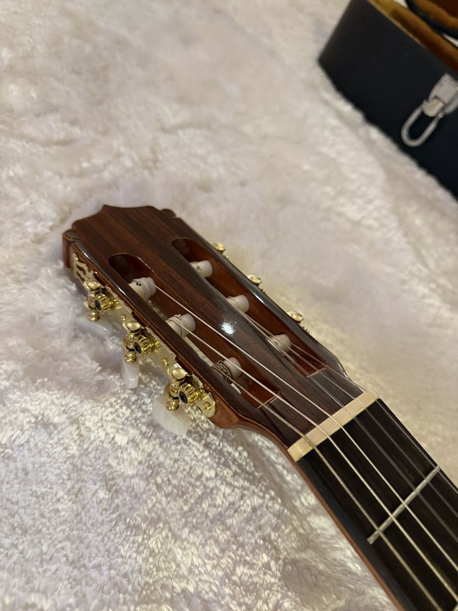 Vintage Strumenti musicali: Vintage-Konzertgitarre  – Usato da Uttwil venduto da VHauavxjy 4