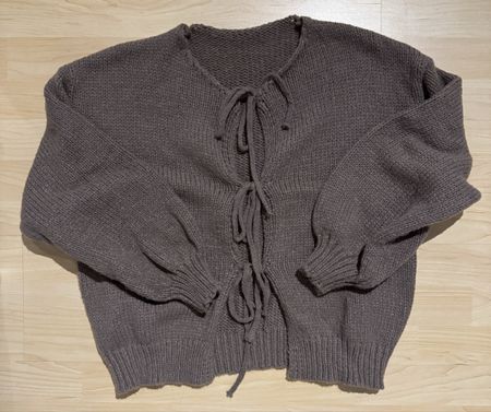 Strickjacke braun mit Schnürung Grösse S