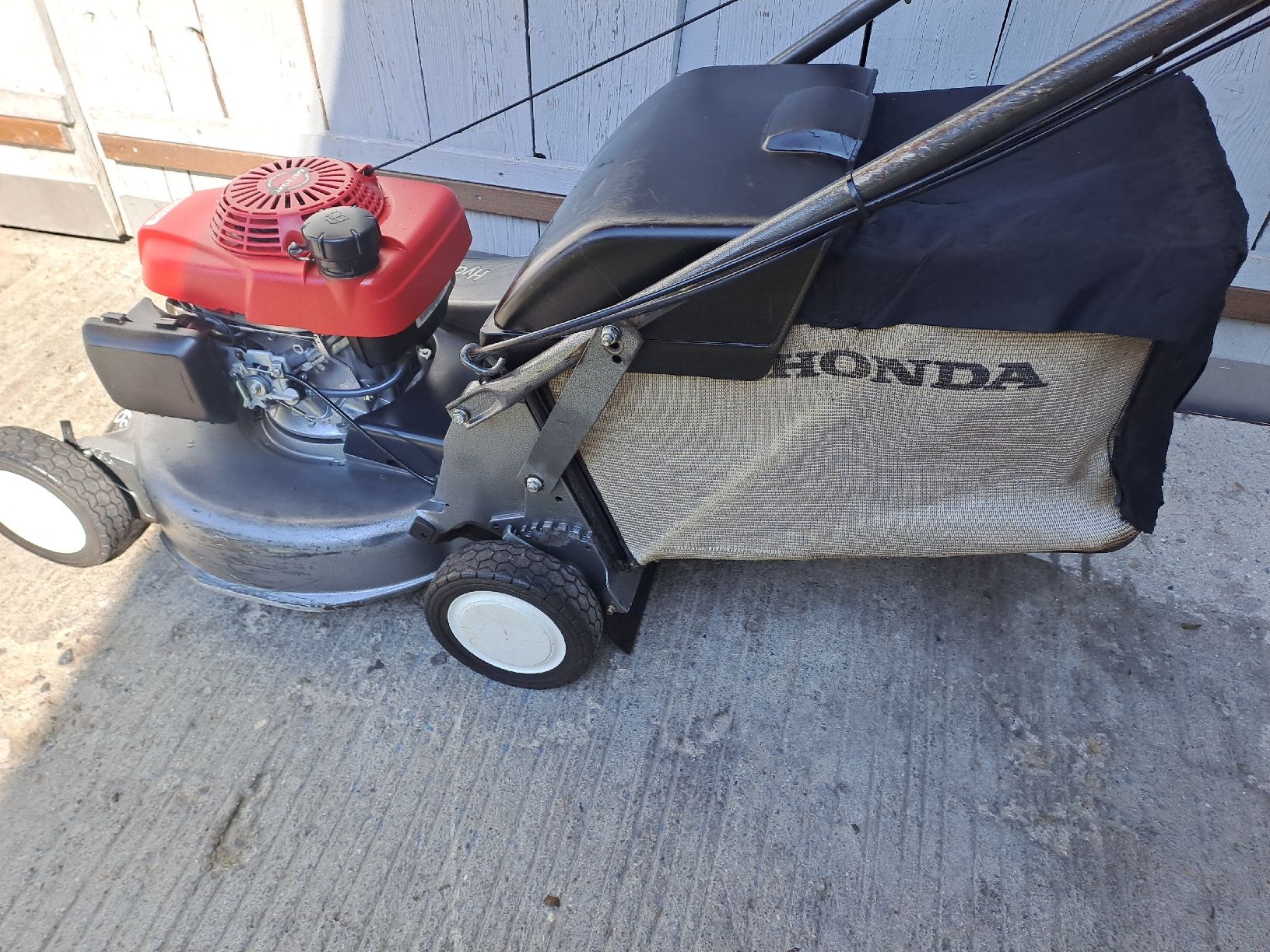 Honda Rasenmäher: Honda HRD536 Mäher ab Service – Gebraucht aus Bilten von Zschweiz 3