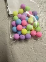 Estrela Neon Glasperlen mit UV Effekt, 8mm, 36 Stück Wachs