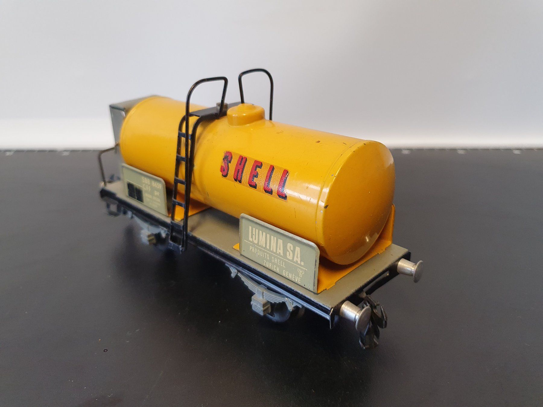 Buco Modellini di ferrovie: BUCO:0: SBB KESSELWAGEN SHELL MIT BREMSERHAUS – Usato da Biglen venduto da taunus82 2