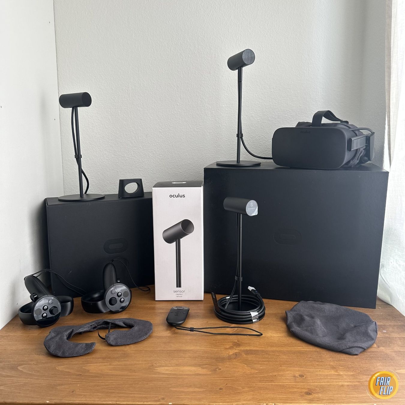 Casco VR: Oculus Rift CV1 VR Headset Set mit Zubehör – Usato da Luzern venduto da fairflip