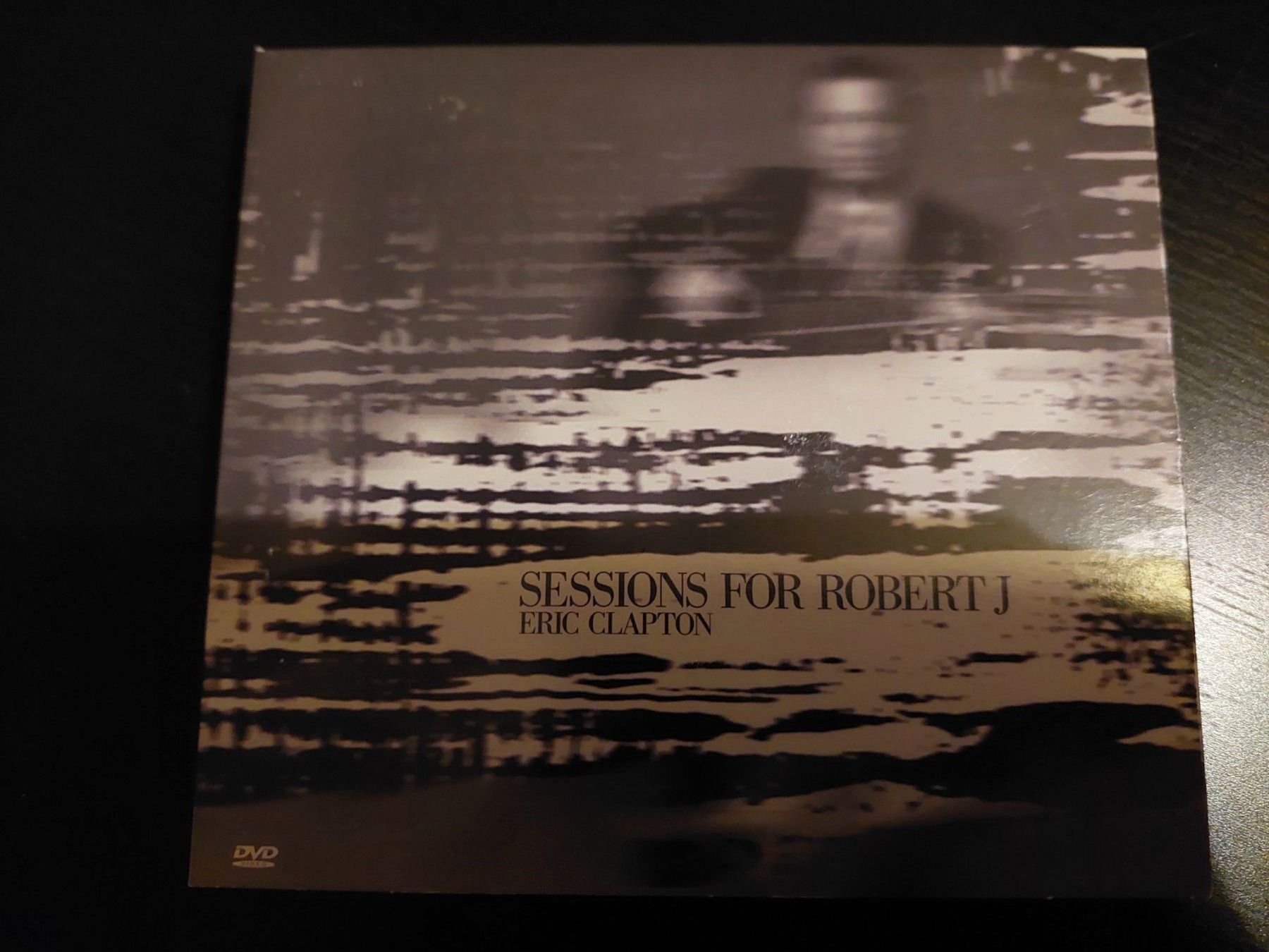 CD: Eric Clapton * Sessions for Robert Johnson CD / DVD – Usato da Lostorf venduto da MidnightRider59