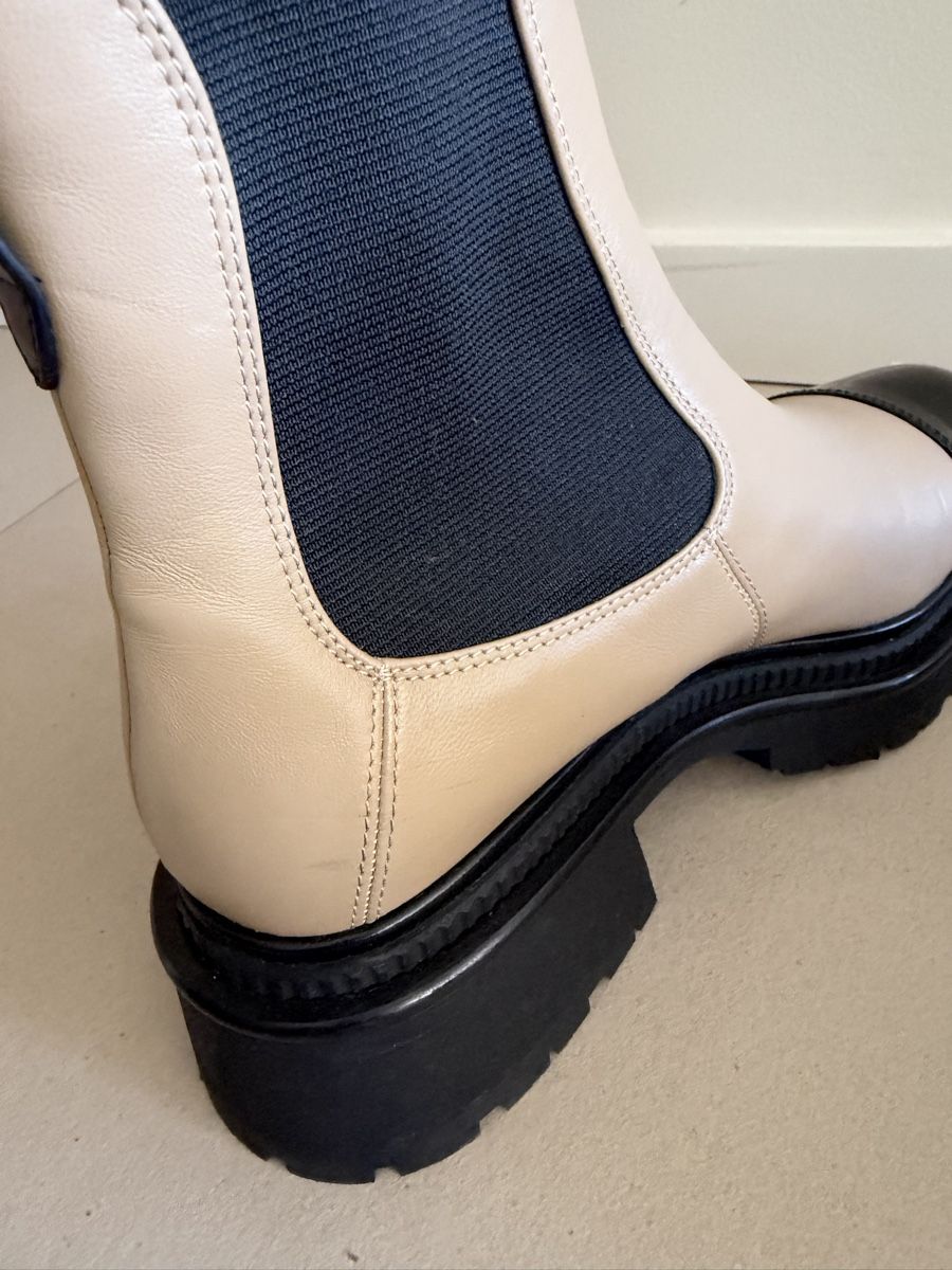 Chanel Scarpe da donna: Chanel leather ankle boots size 37 – Nuovo (secondo la descrizione) da Cologny venduto da sab_xh7v 7