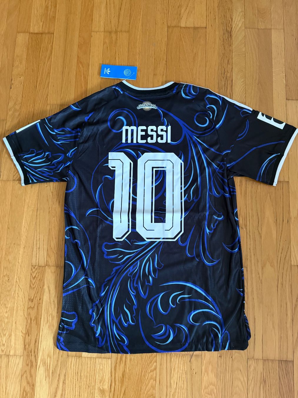 Camicie: Argentinien Lionel Messi Trikot #10 - M – Nuovo e nell'imballaggio originale da Zürich venduto da PMJ-Shop