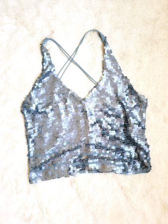 TOP SEIDE GRAU SILBER PAILETTEN XS SILK , toll zu JEANS