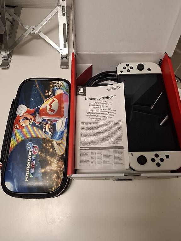 Console: Nintendo Switch O-led – Usato da Kreuzlingen venduto da ysrysr
