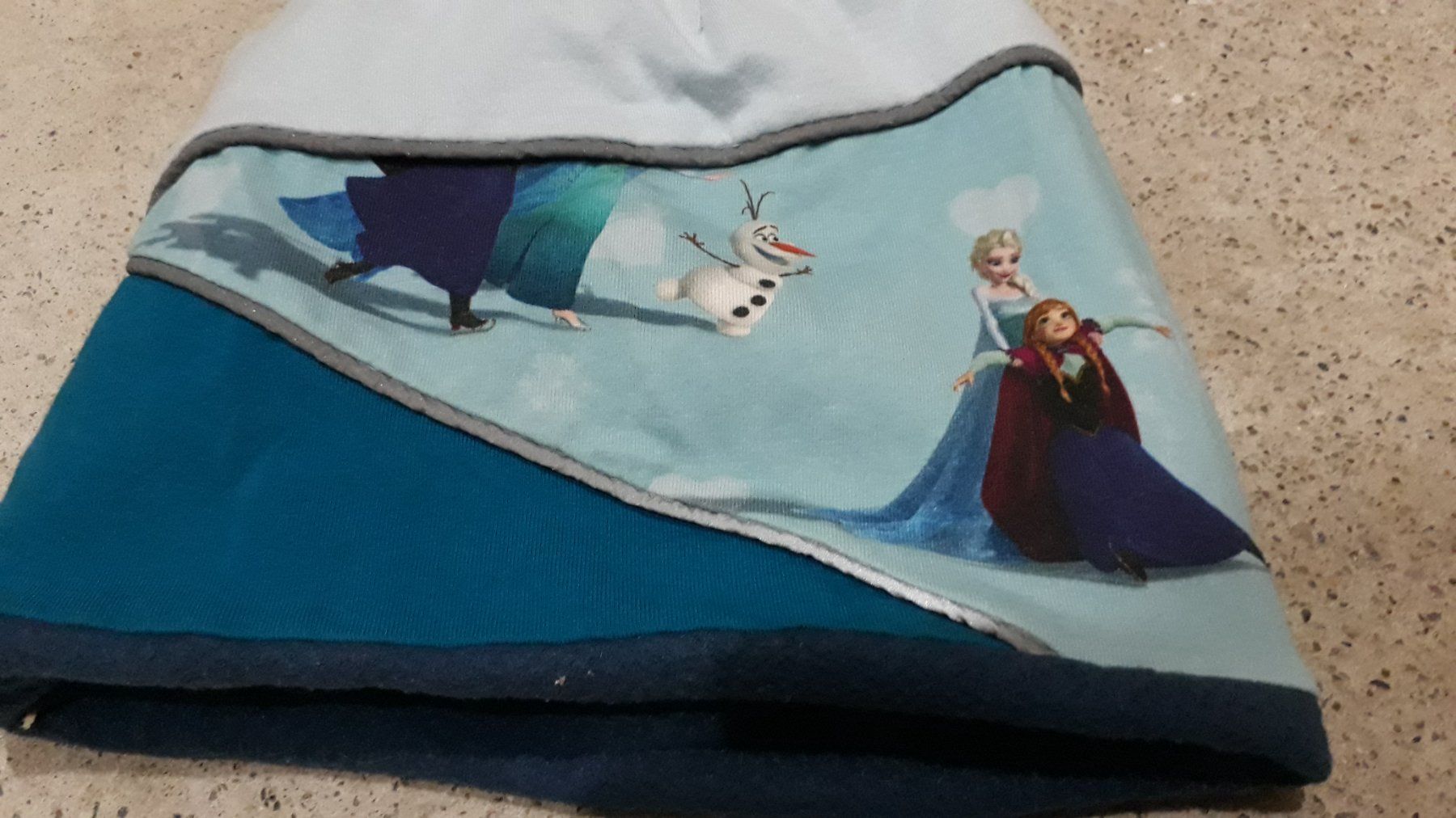 Copricapi, berretti & cappellini: Anna & Elsa-Mütze-Schal-Set – Nuovo (secondo la descrizione) da Basel venduto da mon_7m8h 3