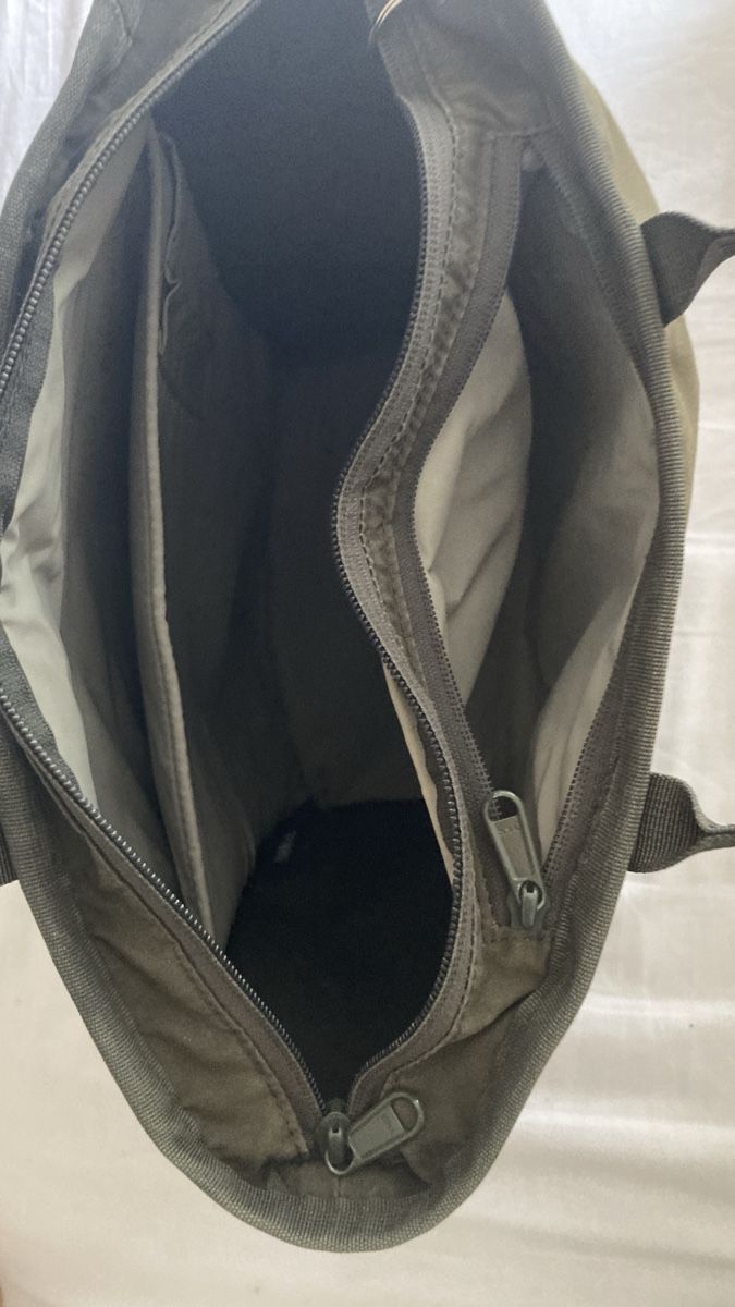 Fjällräven Zaini: FJÄLLRÄVEN Rucksack – Usato da Zürich venduto da benebiene 3