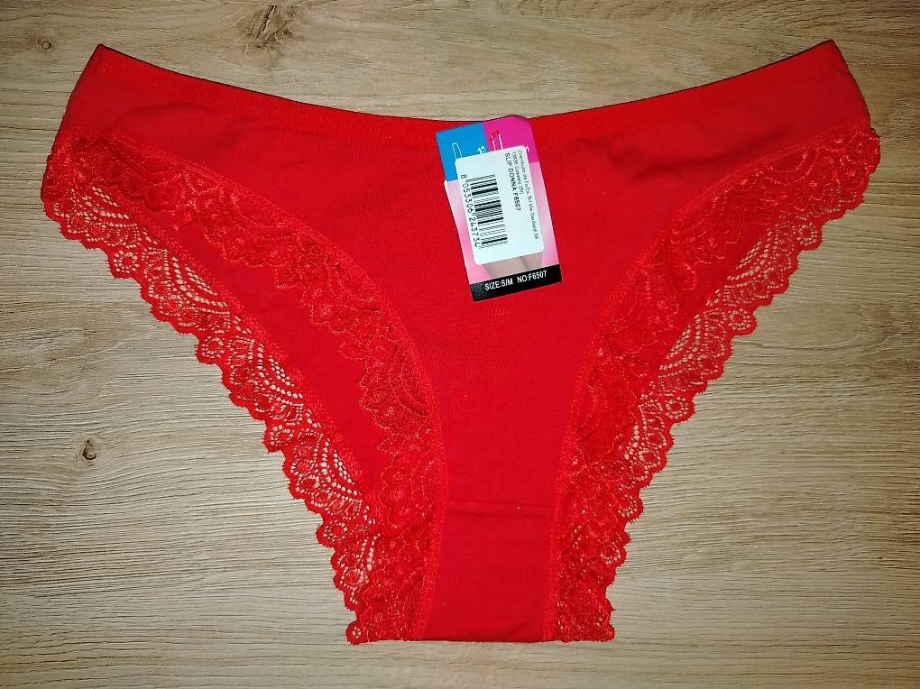 Autres dessous: Slip rosso – Neuf (Voir description) à Davesco-Soragno par Mia_sii 1
