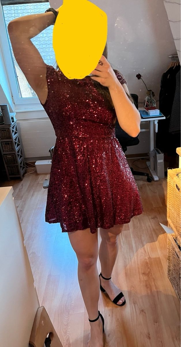 Kleider: B. Darlin Paillettenkleid rot- Grösse S – Neu (gemäss Beschreibung) aus Zürich von corinne.nussbaumer20 4