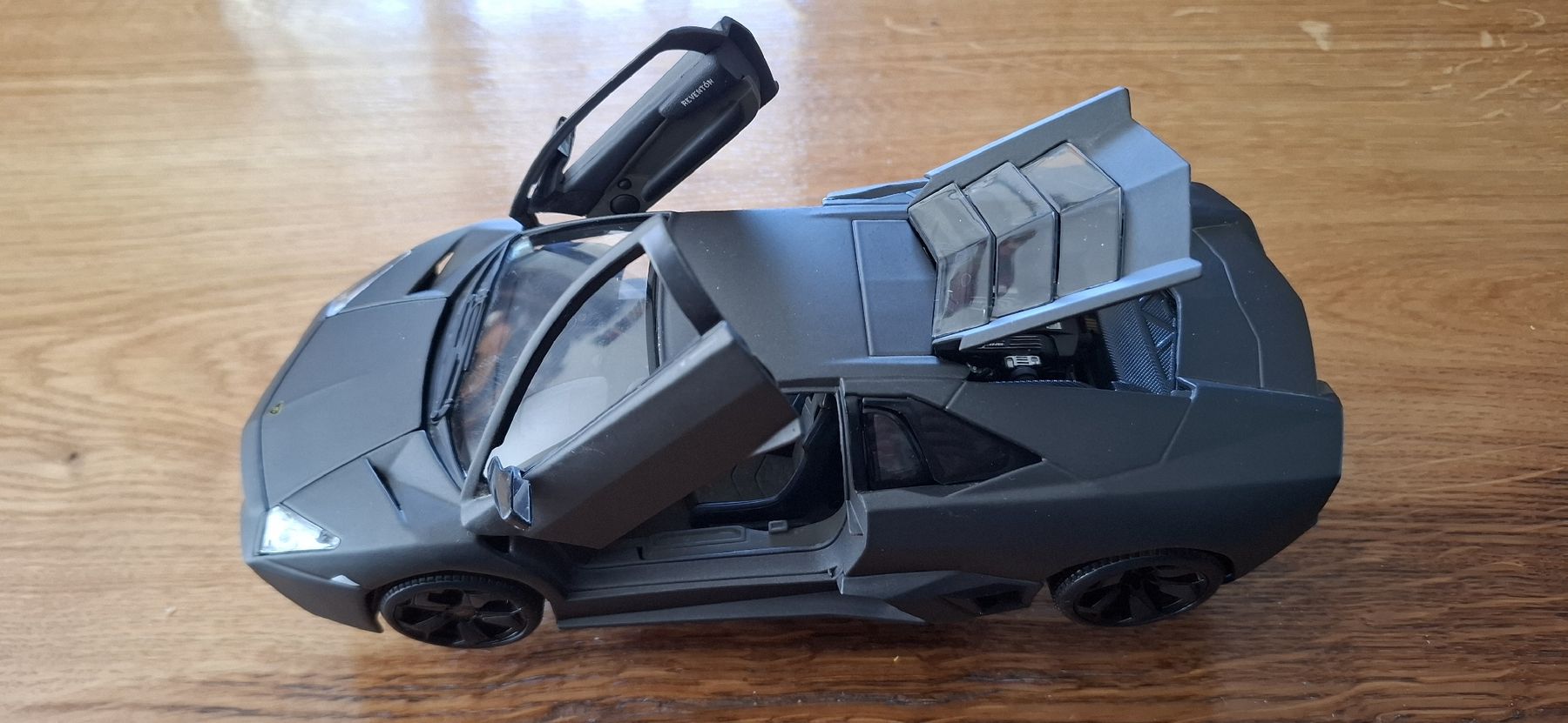 Lamborghini Modellini d'auto: Modellauto Lamborghini Reventon – Usato da Guntershausen venduto da Jtattoo 2