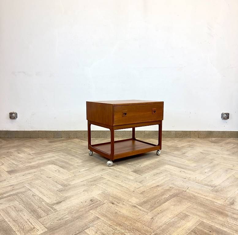Carrelli di servizio: Mid Century dänischer teak Servierwagen by Brouer – Usato da basel venduto da vintory.ch 5
