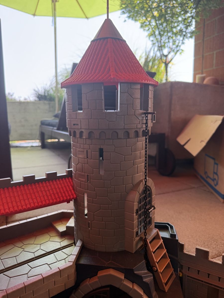 Playmobil Jouets: Playmobil Ritterburg Gebraucht – D'occasion à Zürich par ksc_qs68